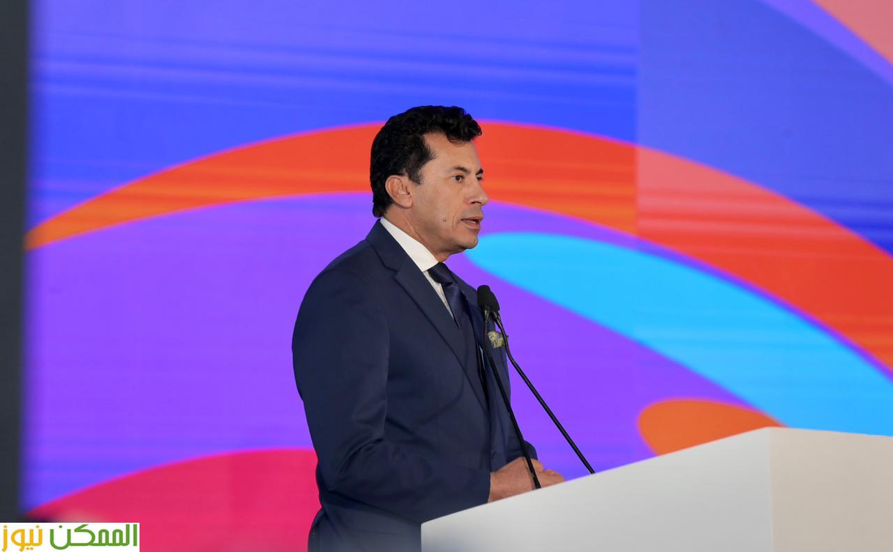 الدكتور أشرف صبحى وزير الشباب والرياضة 