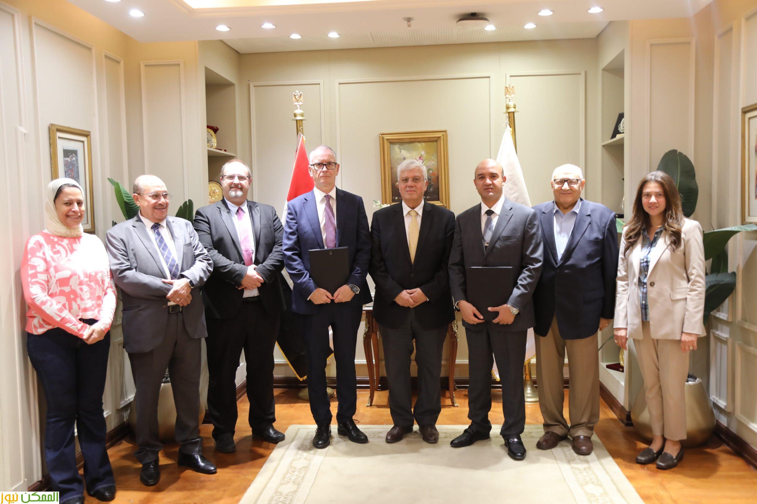 اتفاقية شراكة إستراتيجية بين مؤسسة الجامعات الكندية وجامعة أنجليا روسكين البريطانية