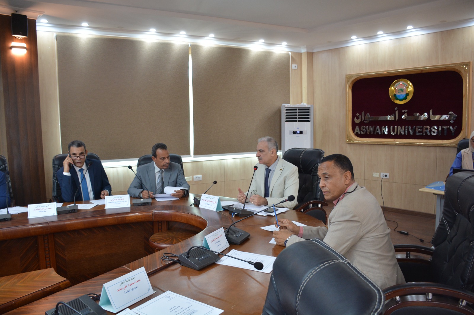 مجلس جامعة أسوان يناقش انطلاق العام الجامعي
