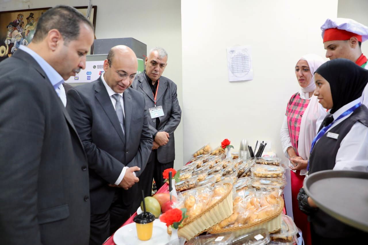 معرض لمنتجات التعليم الفني يقام بالعاصمة الإدارية 4 almomken.com 2fd8b39b