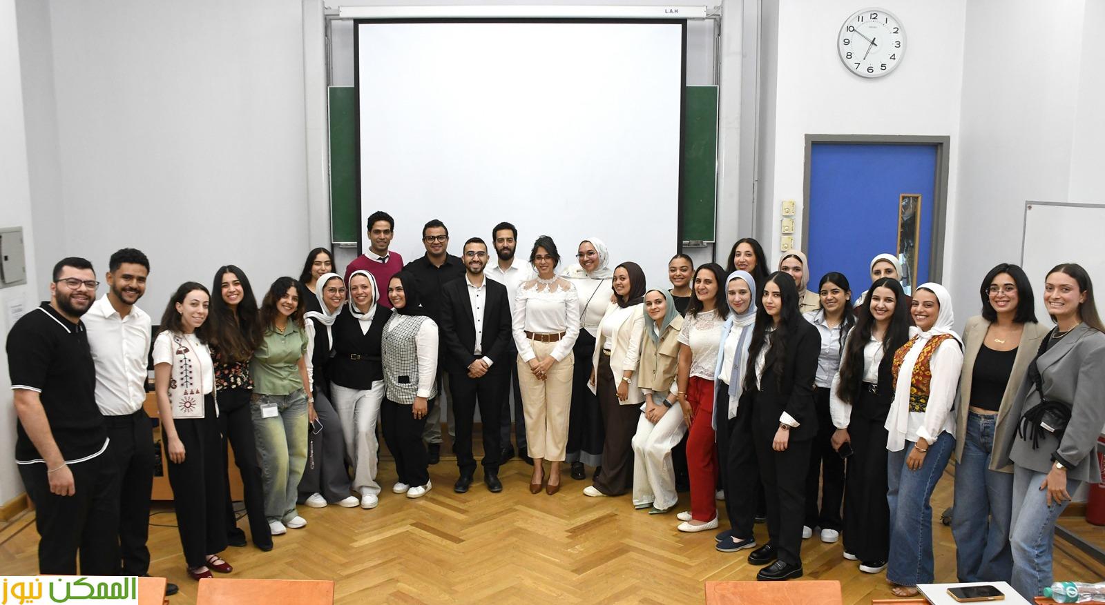 تعاون كليتى الصيدلة وتكنولوجيا الإدارة لاطلاق دبلومة التسويق الدوائى بالألمانية بالقاهرة