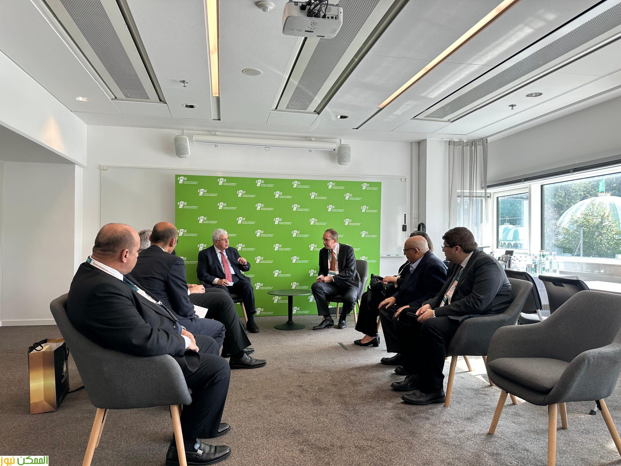 عاشور  يلتقي قيادات المؤسسة السويدية لتدويل التعليم