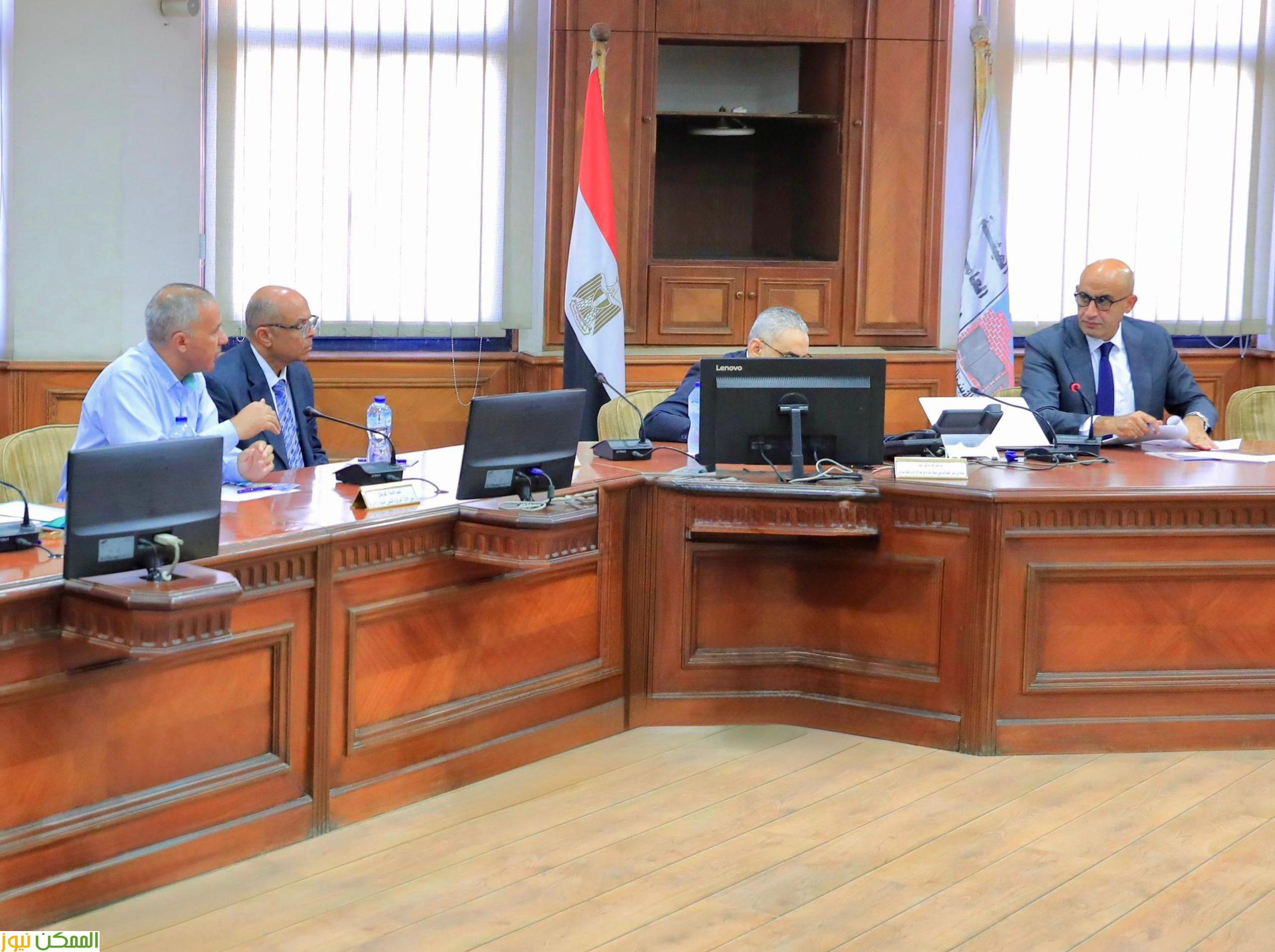 انجازات الأبنية التعليمية  استعدادا للعام الدراسى يناقشها وزير التربية والتعليم مع قيادات الهيئة العامة للأبنية التعليمية 