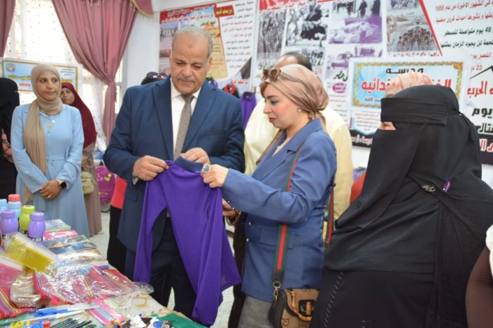 افتتاح معرض أهلا مدرستى الخيري بمدرسة أبي عبيدة بن الجراح ببورسعيد 2 almomken.com a99a02ed