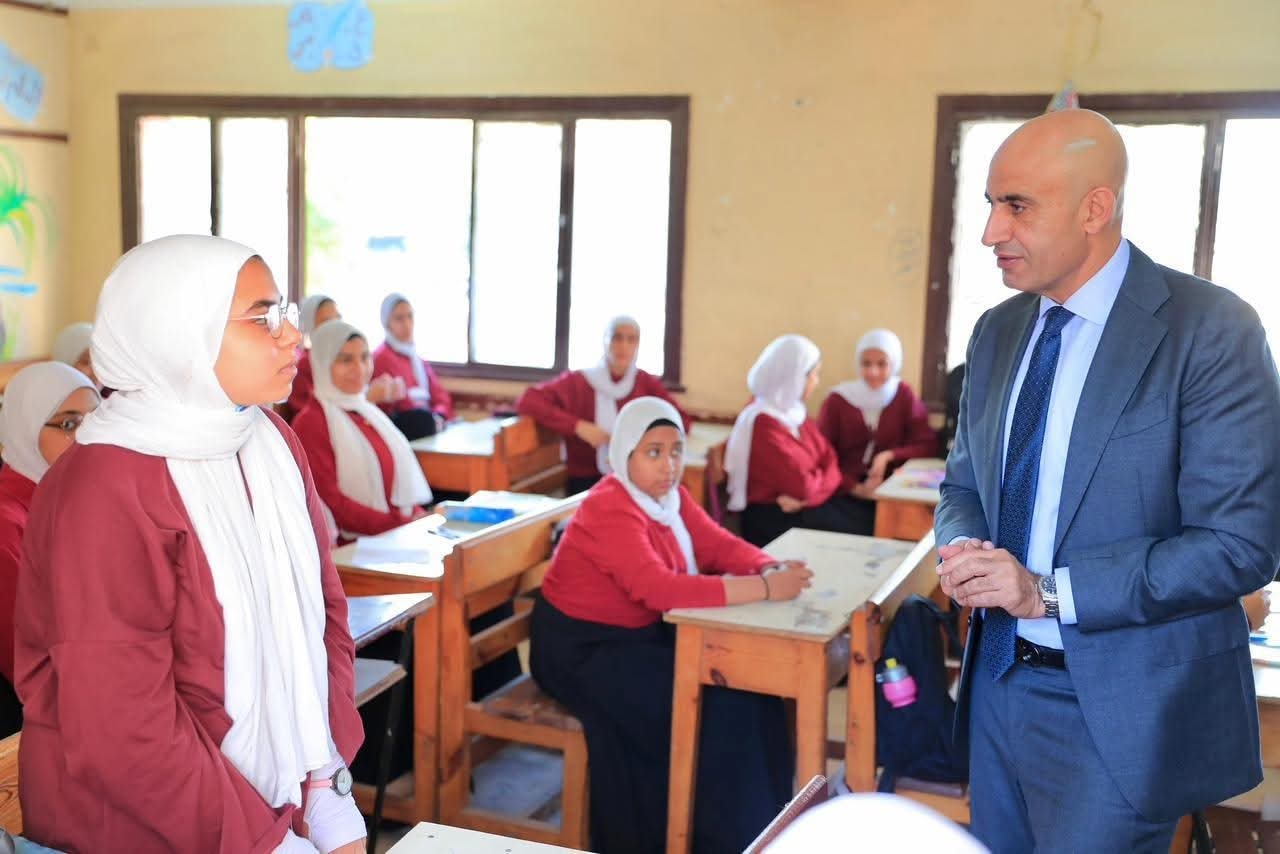 جولة تفقدية مفاجئة لوزير التربية والتعليم لعدد من مدارس محافظة الغربية