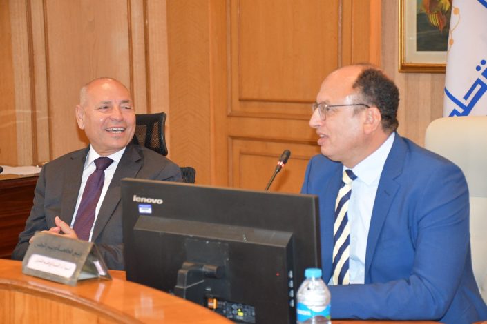 قنديل يستعرض إنجازات جامعة حلوان منذ أكتوبر 2022 بحضور محافظ القاهرة 4 almomken.com cfa4a65e