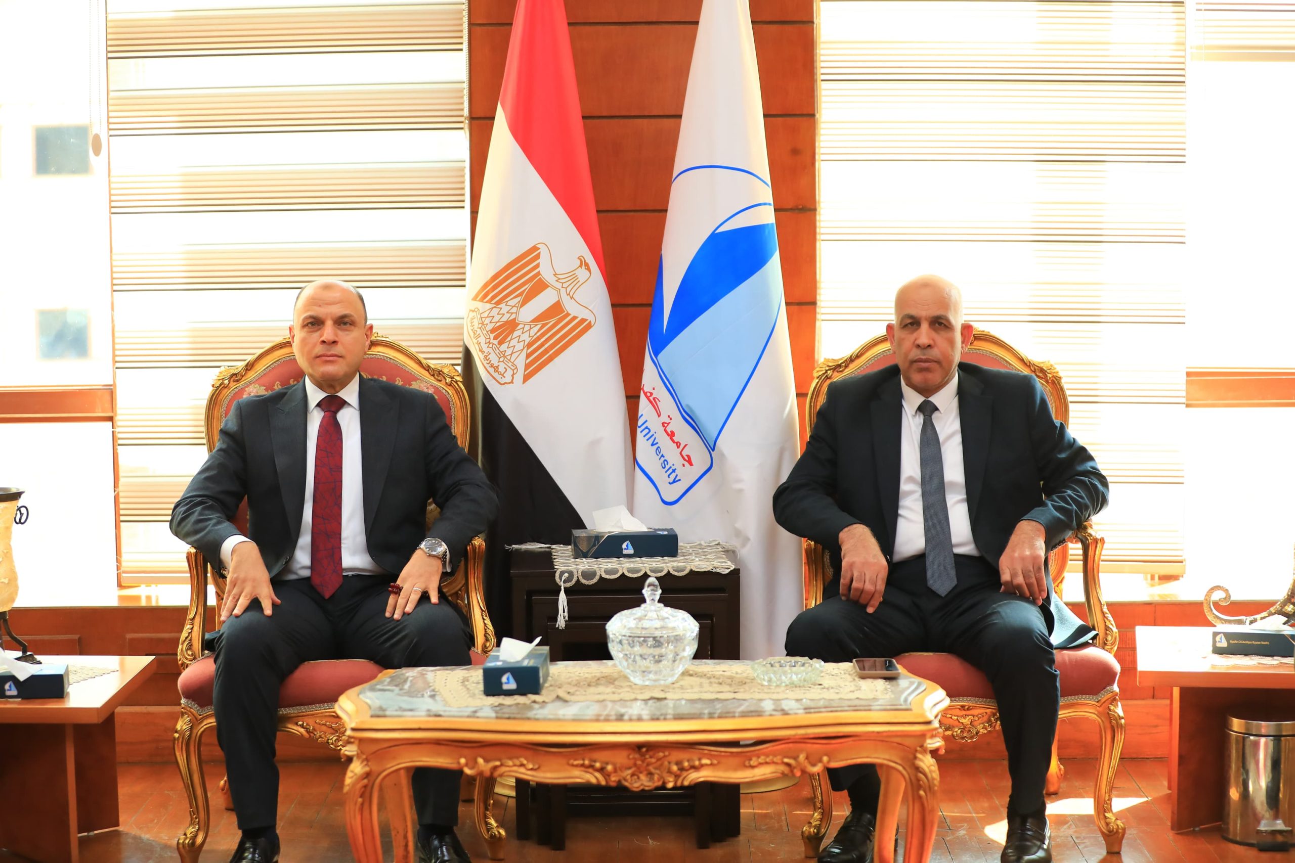 محافظ كفر الشيخ ورئيس الجامعه يشهدان مجلس جامعه كفر الشيخ 