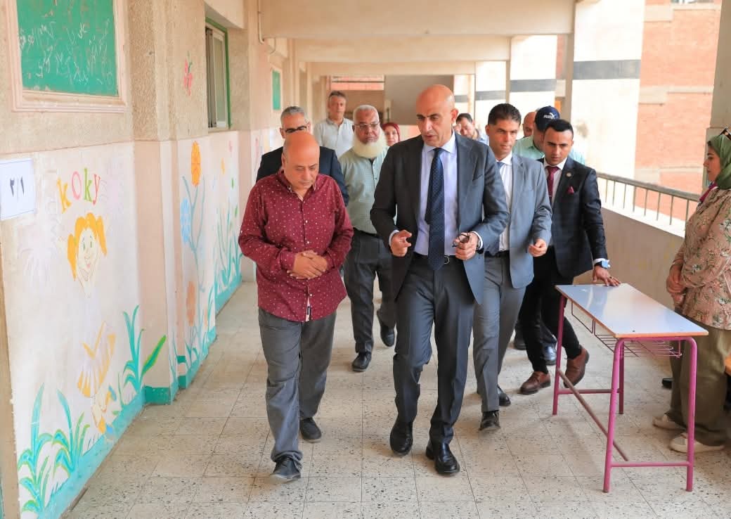 جولة تفقدية مفاجئة لوزير التربية والتعليم لعدد من مدارس محافظة الغربية