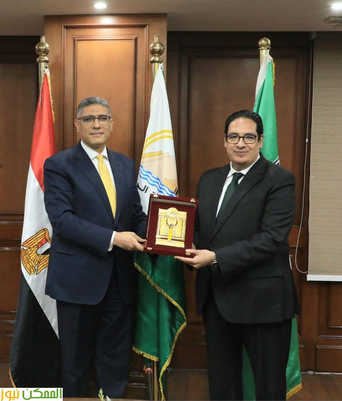 تعاون بين جامعة القاهرة ومحافظة الجيزة لتعقيم الكلاب الضالة 3 تعاون بين جامعة القاهرة ومحافظة الجيزة