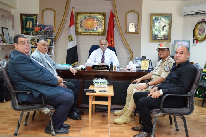 قائد قطاع التأسيس العسكري ومدير مديرية تعليم بورسعيد يناقشان سبل التعاون المشترك 2 almomken.com ff8fd445