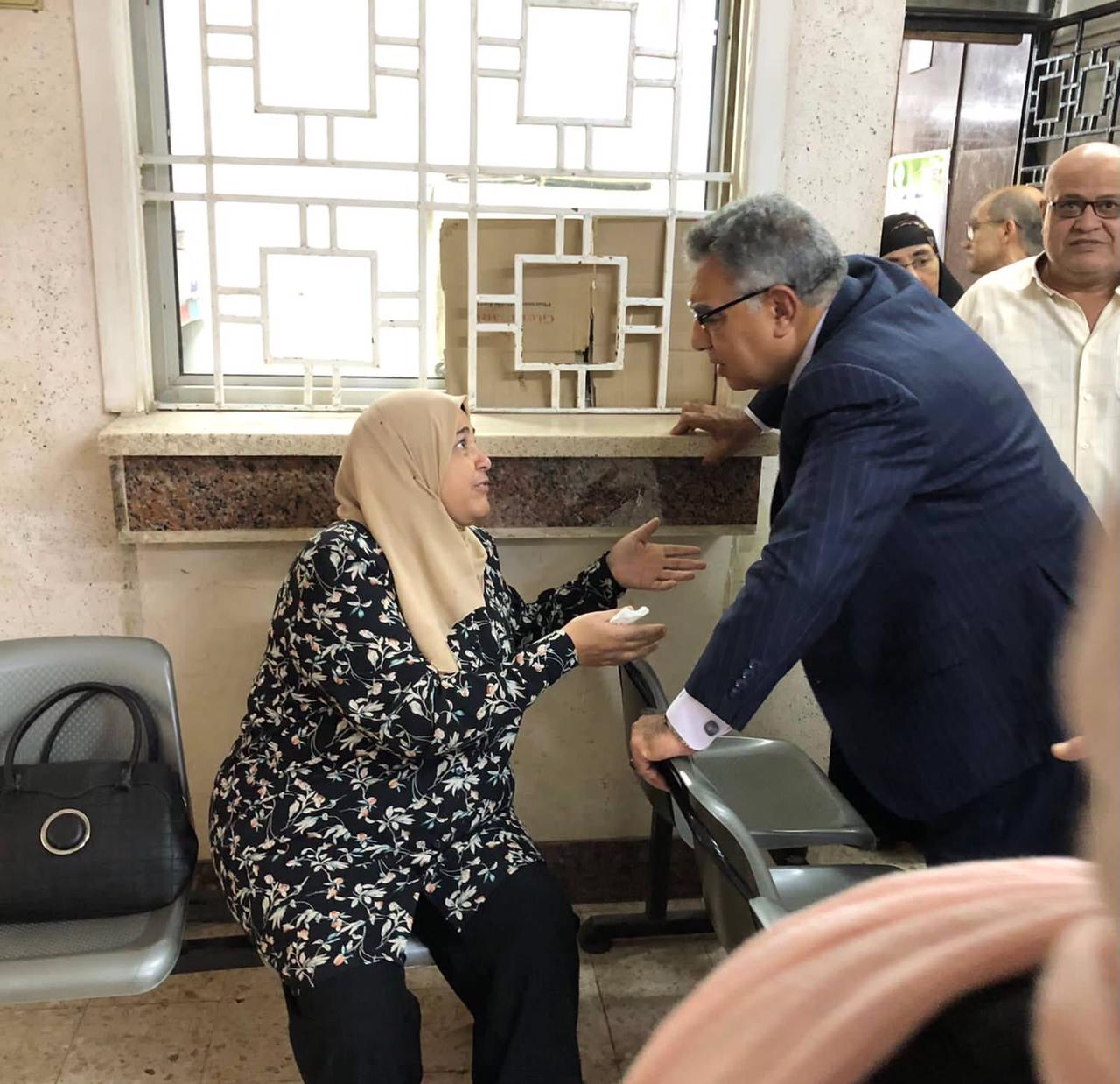 محافظ الدقهلية في زيارة مفاجئة لعيادة جديلة 4 محافظ الدقهلية في زيارة مفاجئة لعيادة جديلة