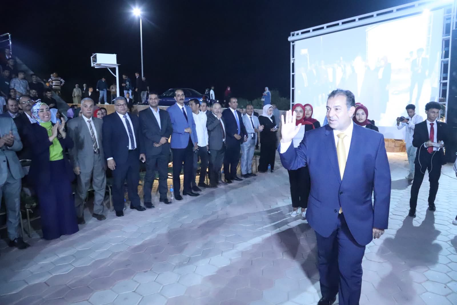 افتتاح مبهر لساحة جامعة قنا 11 almomken.com 02877f64