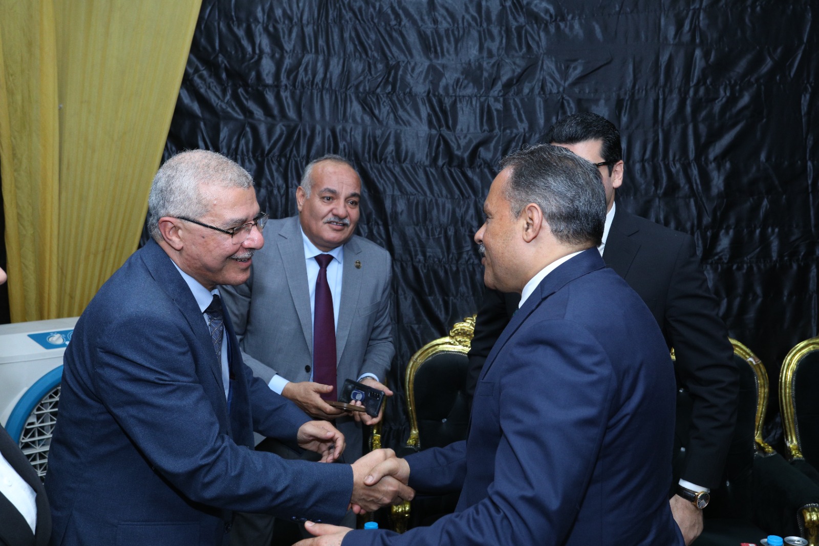 رئيس جامعة الزقازيق يشارك في مهرجان الخيول العربية بالعاشر من رمضان