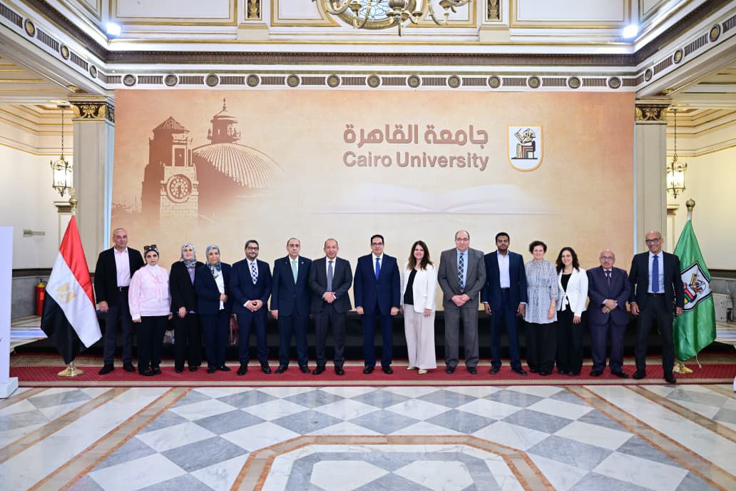 توقيع بروتوكول تعاون مشترك بين مستشفى المنيل الجامعي التخصصي ومستشفى طب الأسنان التعليمى 5 almomken.com 2ce851b6