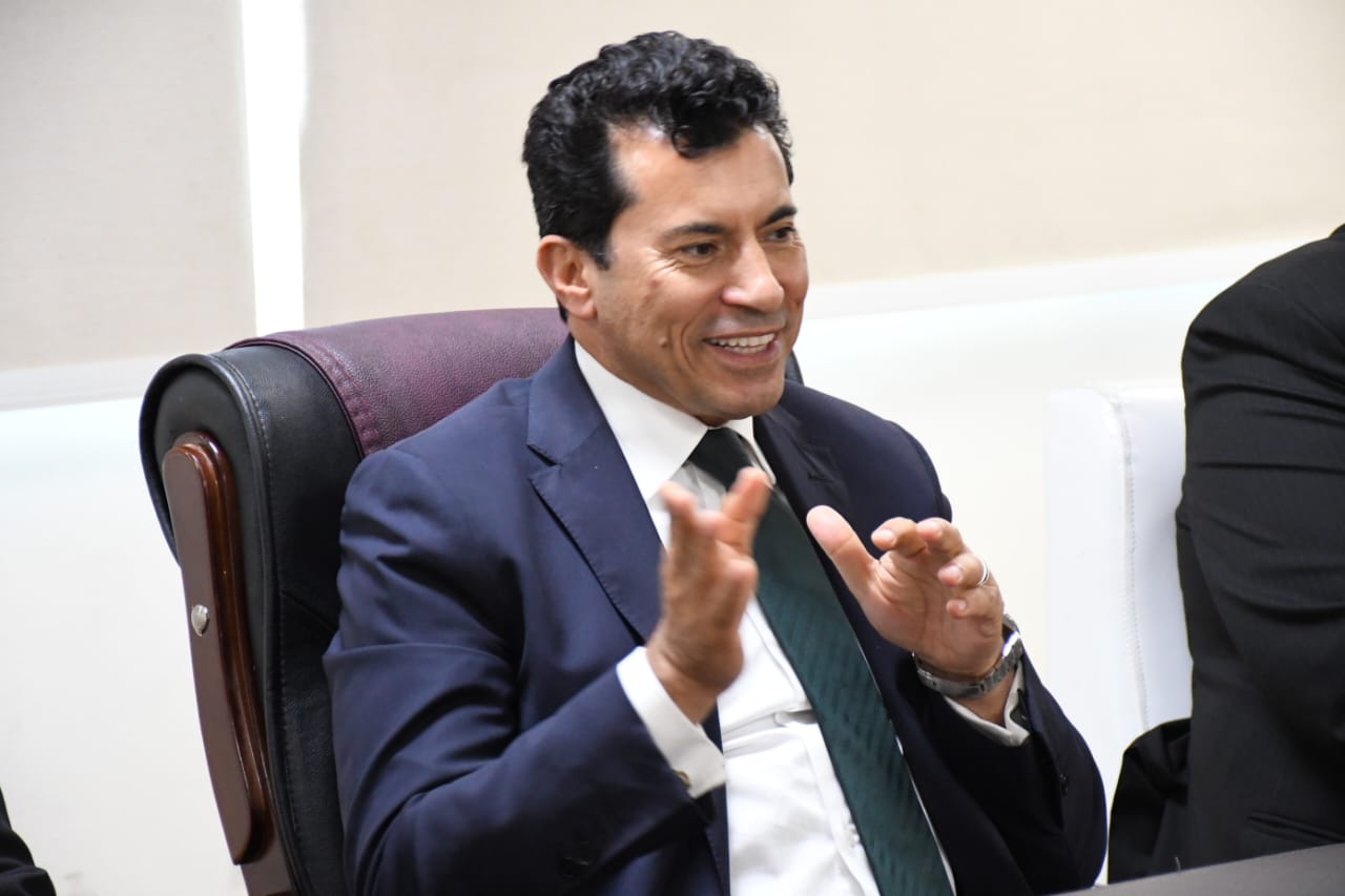 تنسيق دولى لمواجهة محاولات تجنيس اللاعبين المصريين 5 د اشرف صبحى وزير الشباب والرياضة