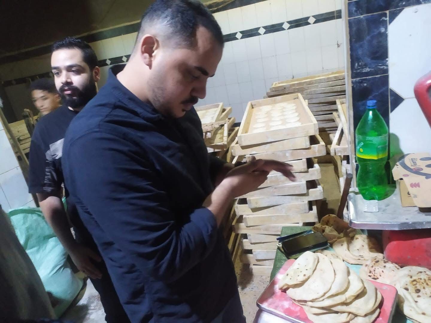 حملة  موسعة على المخابز بقرية الدلجمون تضبط 10 مخالفات تموينية وصحية