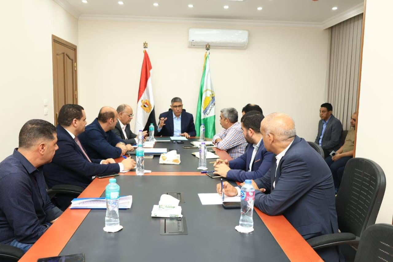 حملات مكثفة على المواقف ومحطات الوقود للتأكد من الالتزام بالتعريفة الجديدة