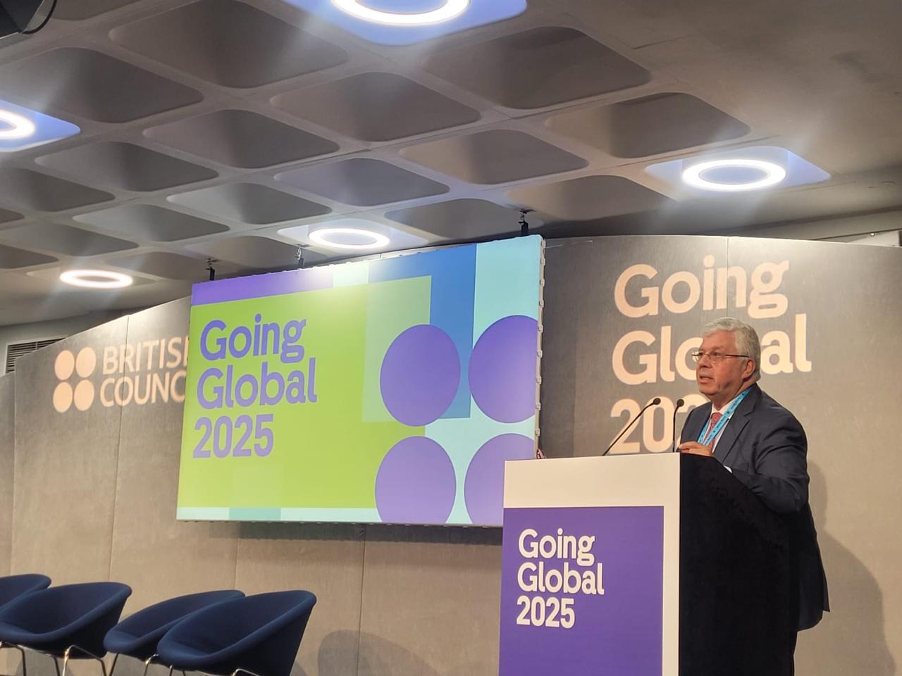 إطلاق تقرير استراتيجي حول توسيع نطاق التعليم العالي الرقمي في مصر 4 إطلاق تقرير استراتيجي حول توسيع نطاق التعليم العالي الرقمي في مصر