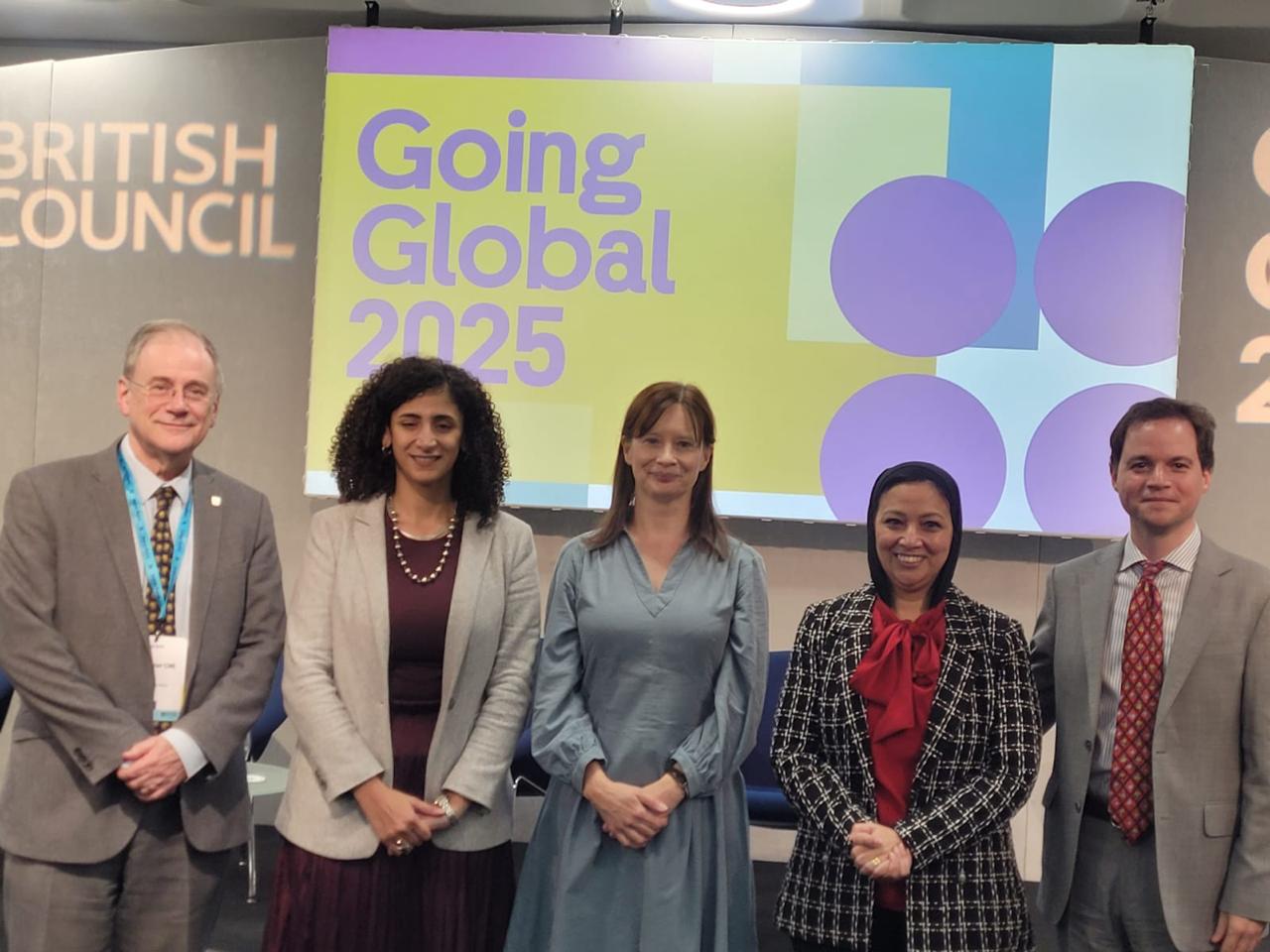 إطلاق تقرير استراتيجي حول توسيع نطاق التعليم العالي الرقمي في مصر 7 almomken.com 6ecfeacf