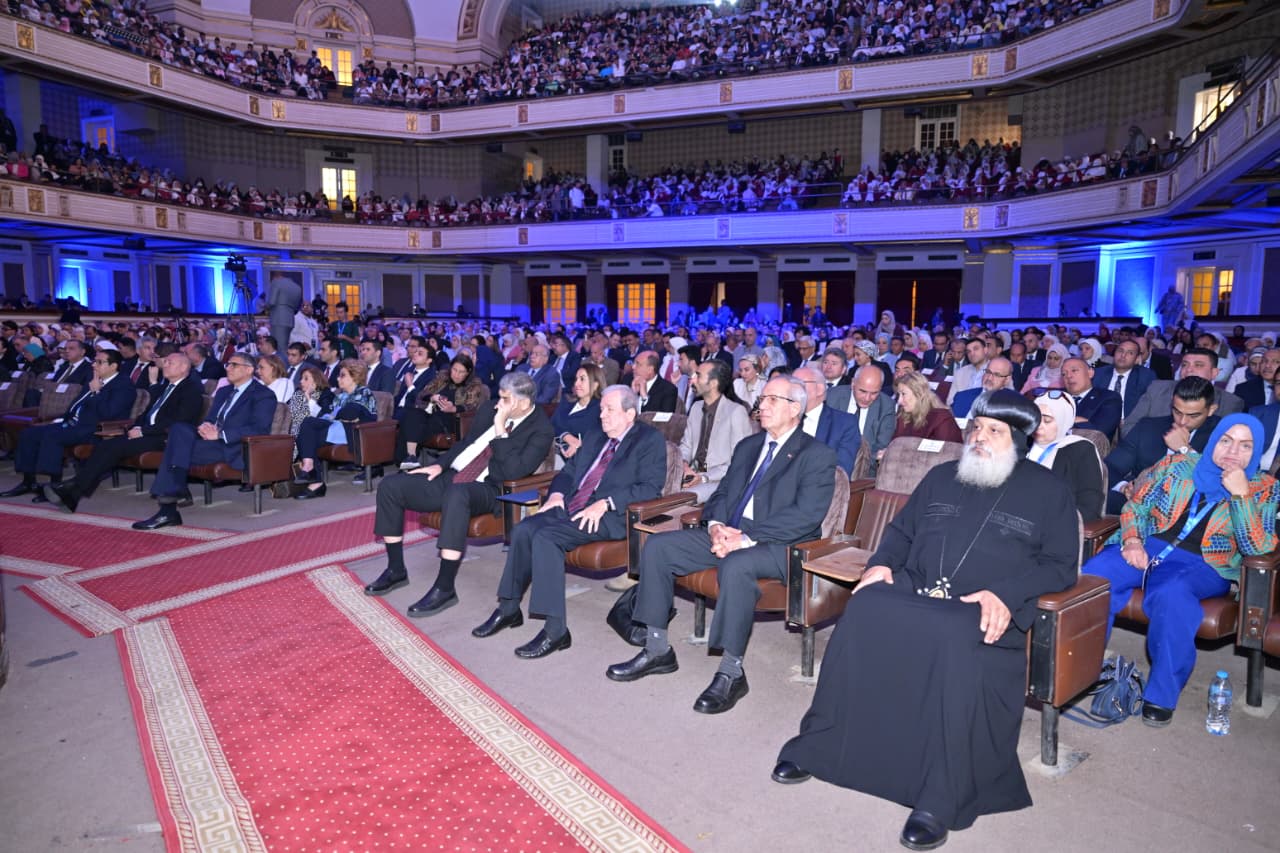 الجلسة الوزارية الأولى لمؤتمر جامعة القاهرة الدولي حول الذكاء الاصطناعي