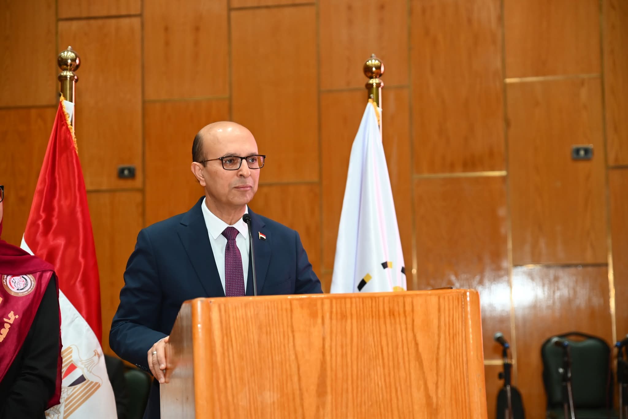 محافظ أسيوط وقيادات اسيوط التنفيذية فى احتفال جامعه اسيوط الأهلية بانتصارات اكتوبر