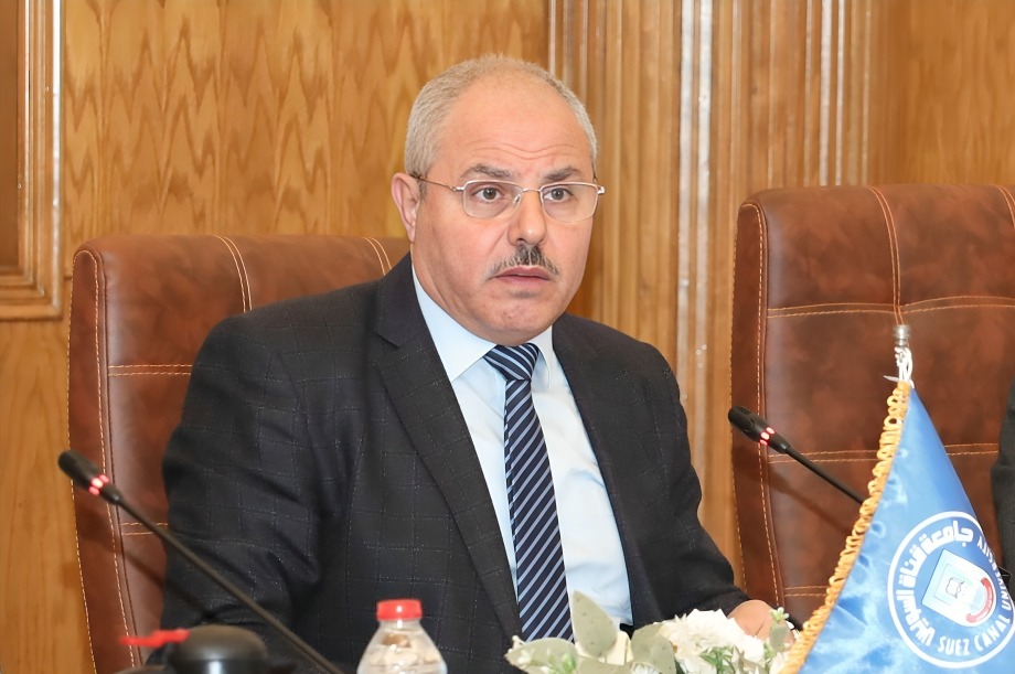 الدكتور ناصر مندور