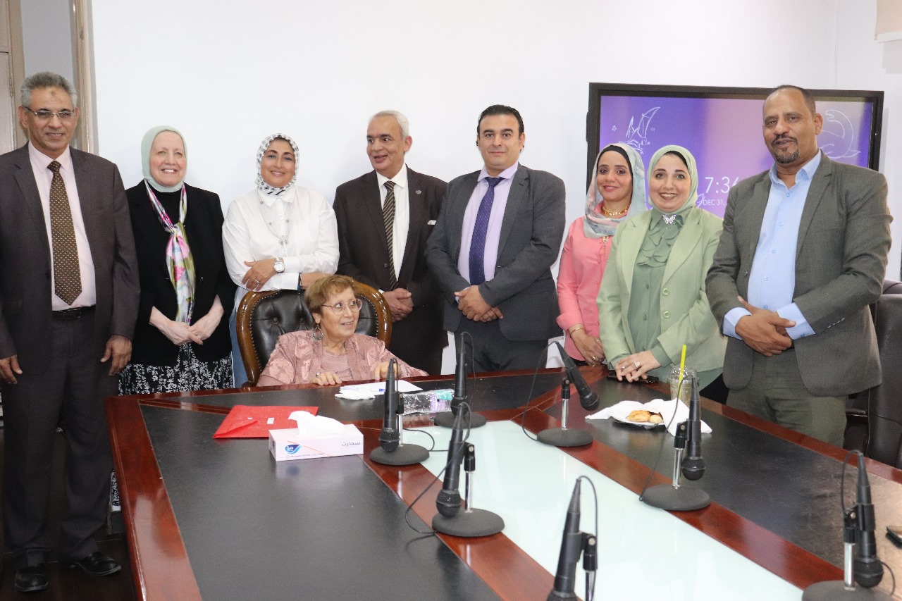 إعلام القاهرة» تحصد ثلاث شهادات أيزو