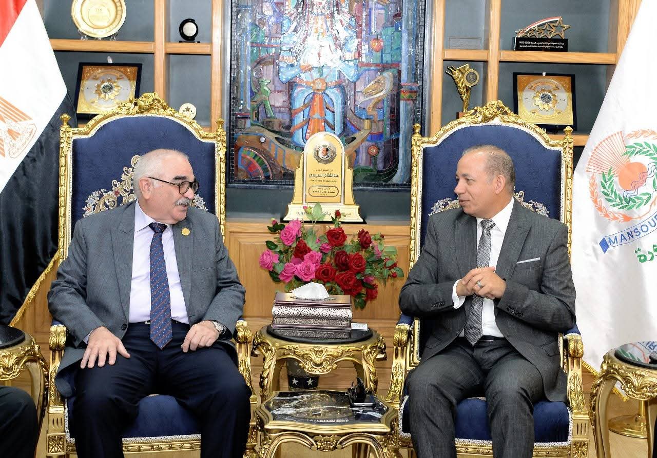 رئيس جامعة المنصورة يستقبل رئيس هيئة قضايا الدولة لتعزيز سُبُل التعاون