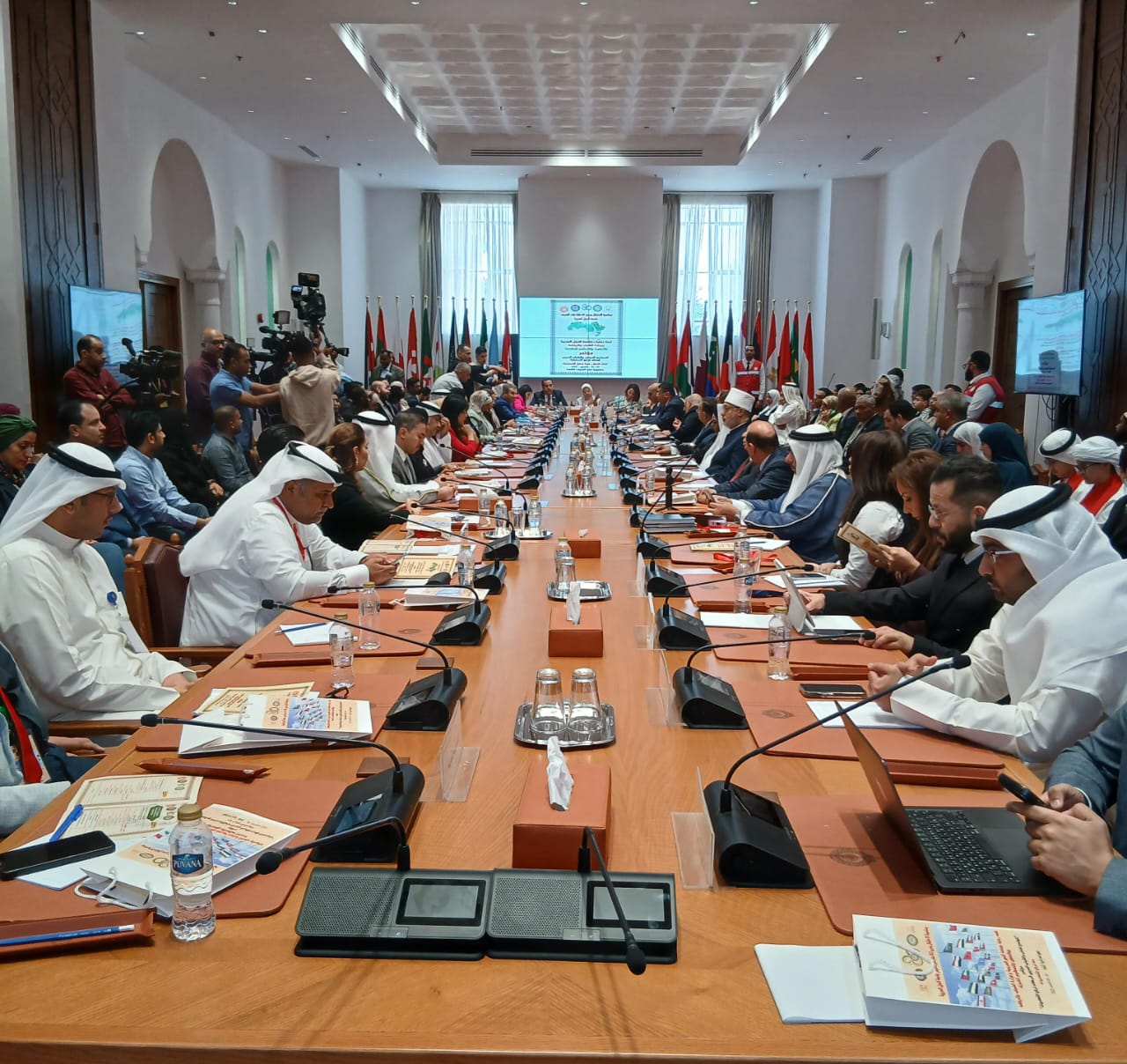 انطلاق مؤتمر "المجتمع المدني والشباب العربي