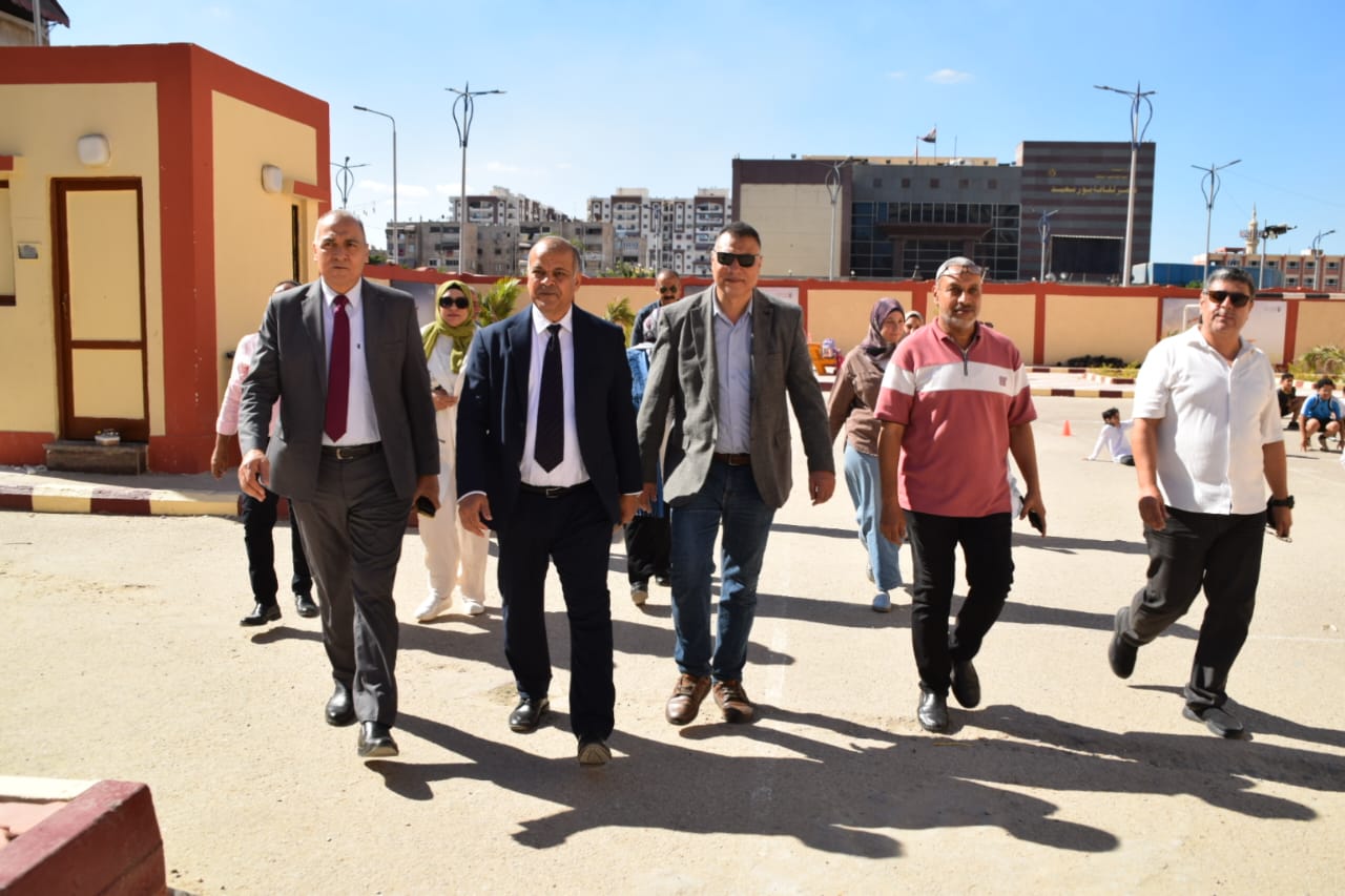 رئيس التعليم بمصروفات ومدير مديرية بورسعيد يتفقدان عدداً من المدارس لمتابعة سير العملية التعليمية