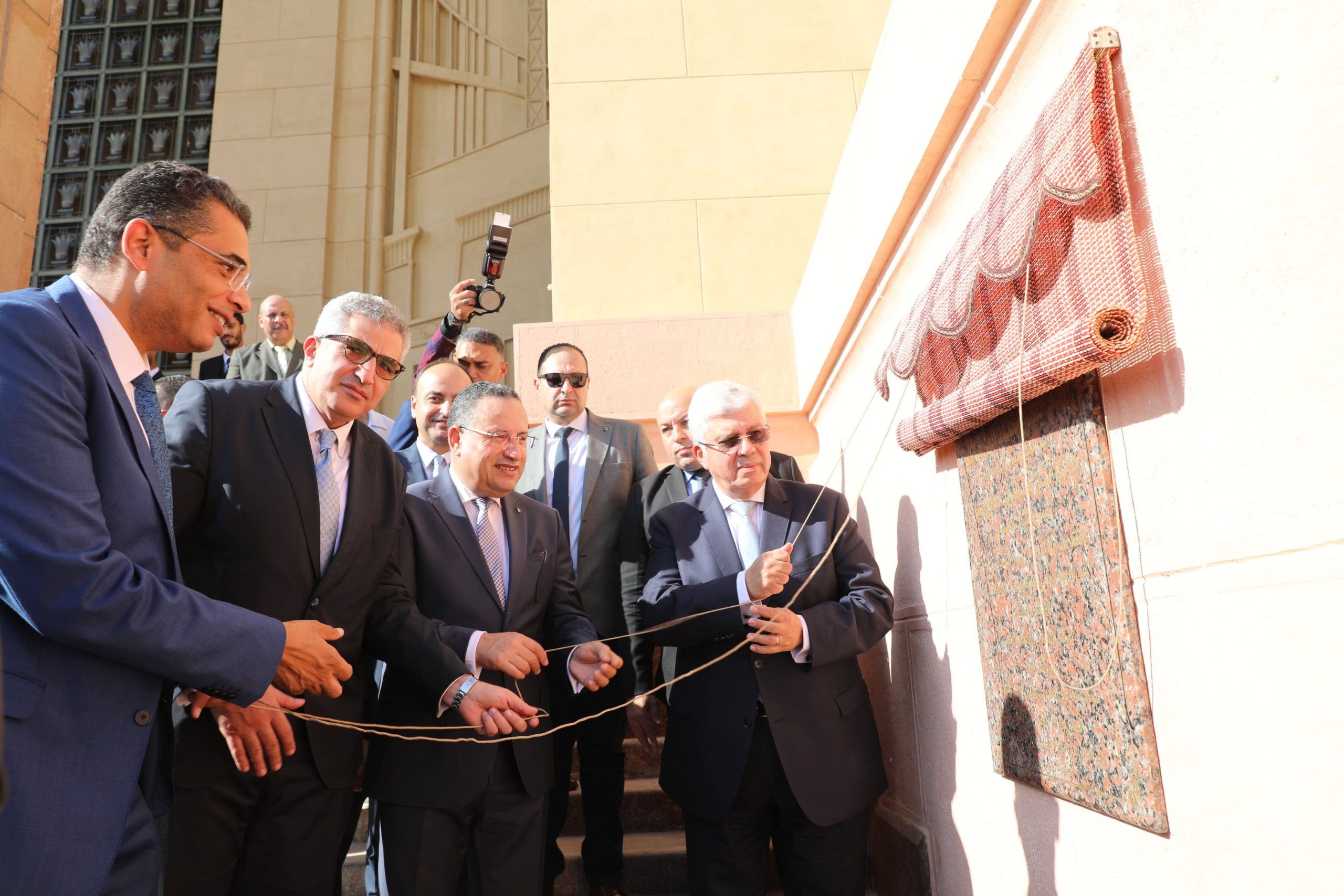 almomken.com e32d498b scaled