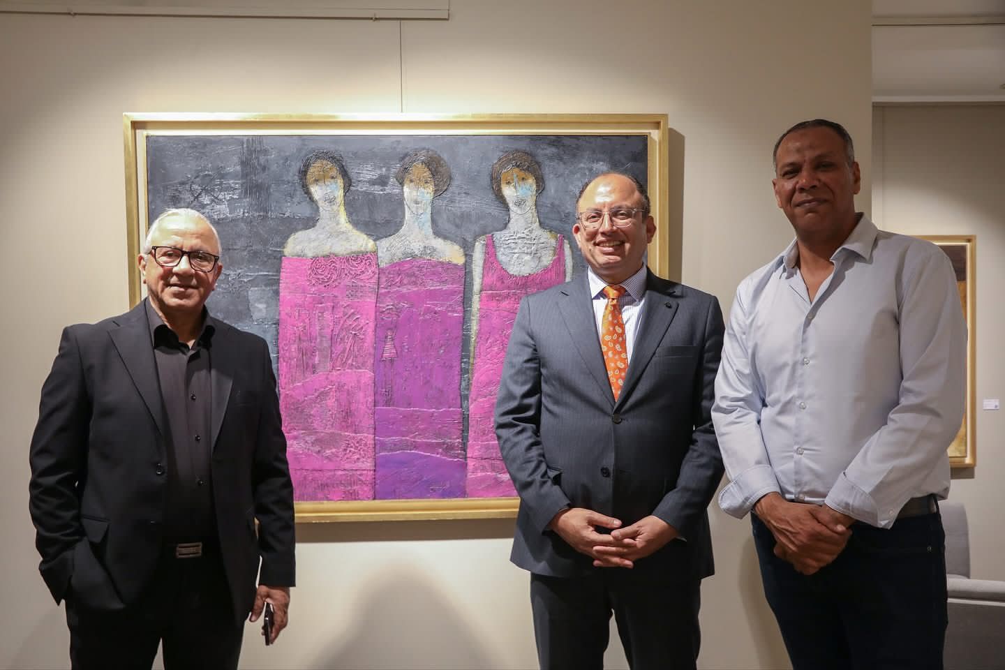 قنديل يفتتح معرض "طيات السكون" للفنان محمود حامد