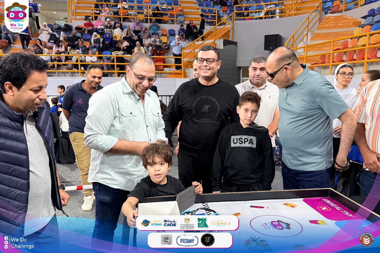 انطلاق بطولة "تحدي الروبوتات بحضور وزراء الشباب والرياضة و"الإسكان والمجتمعات العمرانية - القوى العاملة 6 وزراء الشباب والرياضة و"الإسكان والمجتمعات العمرانية - القوى العاملة