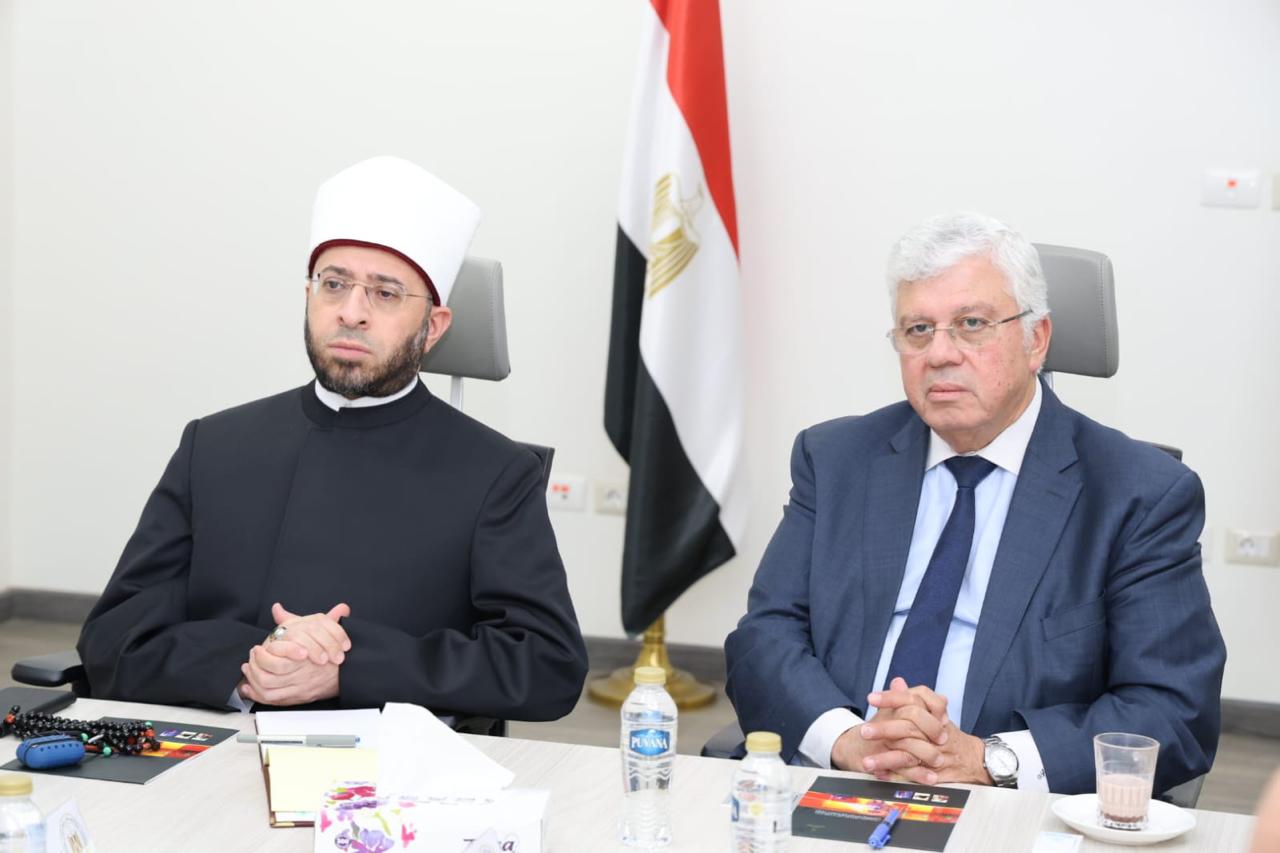 وزيرا التعليم العالي والأوقاف يبحثان تعزيز التعاون بين الوزارتين