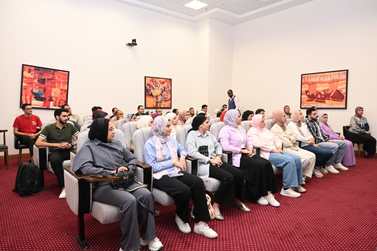 مجلس اتحاد الخدمة العامة التطوعية للشباب يلتقى متطوعي الوزارة الجدد