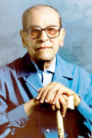 محفوظ شخصية العام فى معرض القاهرة الدولي للكتاب 1 almomken.com 32125224