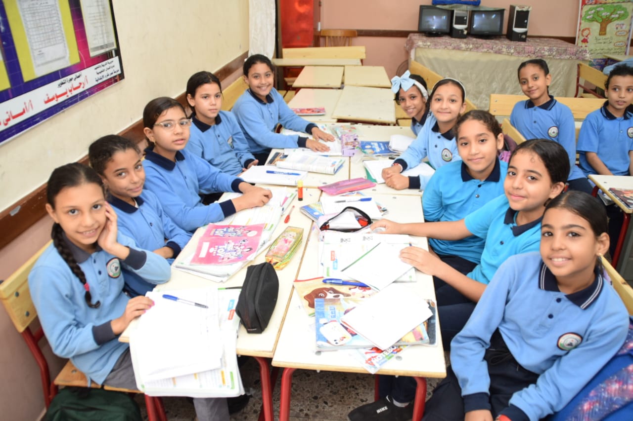 الغرباوي يشارك طلاب مدرسة عمر مكرم الابتدائية فعاليات طابور الصباح