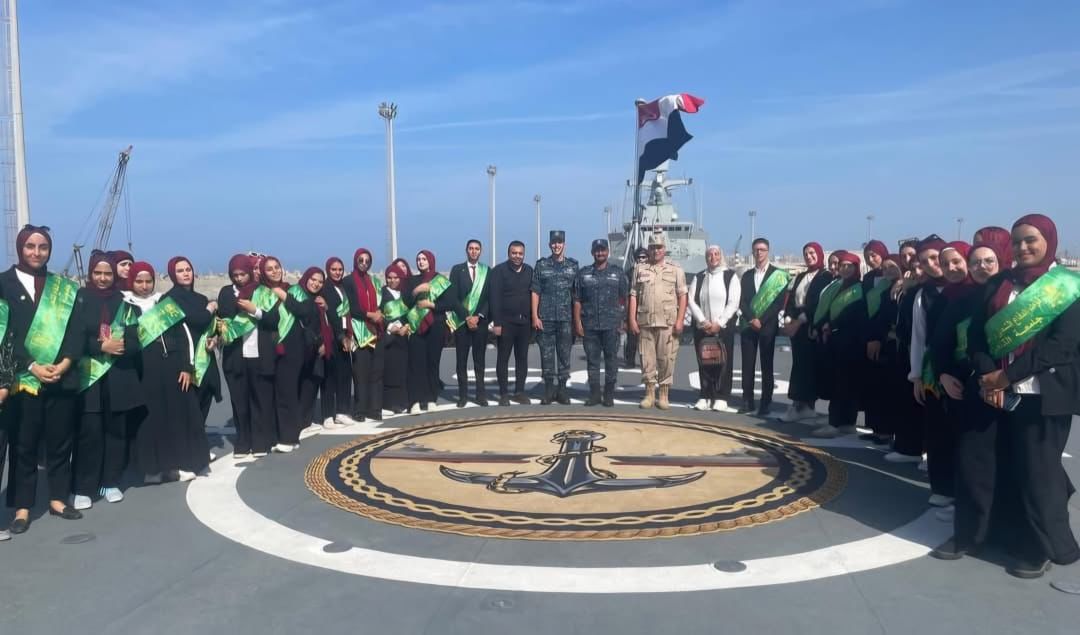 رئيس جامعة القاهرة: القوات المسلحة تضرب أروع الأمثلة في التضحية والانضباط