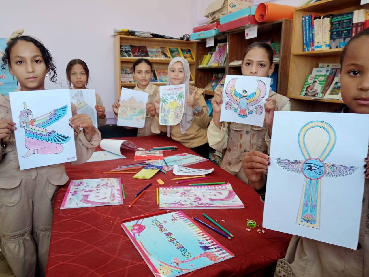 ورش عمل حول المتحف المصري الكبير لتعزيز الانتماء والوعي الوطني بمحافظة مطروح 4 ورش عمل حول المتحف المصري الكبير لتعزيز الانتماء