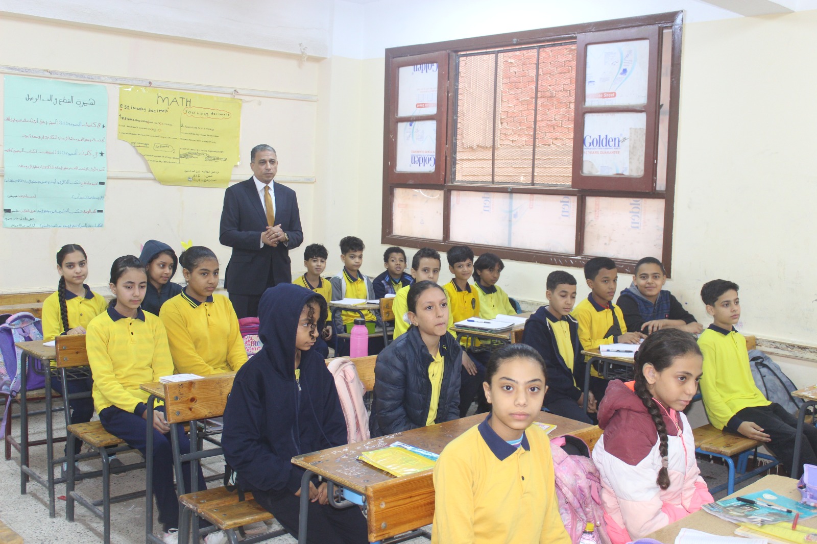 جولة ميدانية لتحقيق الانضباط والجودة بمدارس جنوب الجيزة والعمرانية