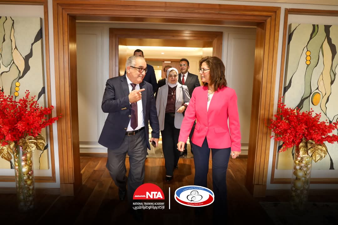 جويلى تستقبل رئيس الهيئة العامة للتأمين الصحي