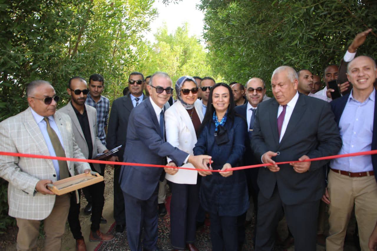بحضور وزيرة التضامن ومحافظ الوادى الجديد افتتاح مشروع وقف نخيل خيري