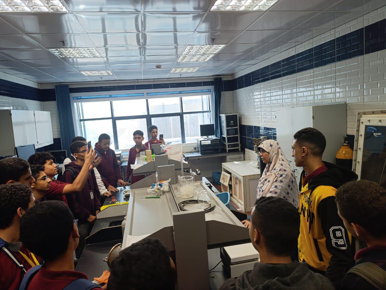 زيارة علمية لطلاب معهد الكوزن إلى مركز بحوث وتطوير الفلزات 3 زيارة علمية لطلاب معهد الكوزن إلى مركز بحوث وتطوير الفلزات