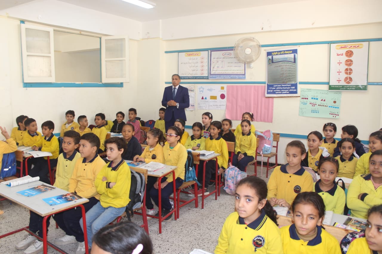 سعيد عطية يتفقد مدارس كرداسة وبولاق الدكرور: الانضباط المدرسي أولوية ومتابعة دقيقة للتقييمات والمهارات الأساسية 5 سعيد عطية يتفقد مدارس كرداسة وبولاق الدكرور