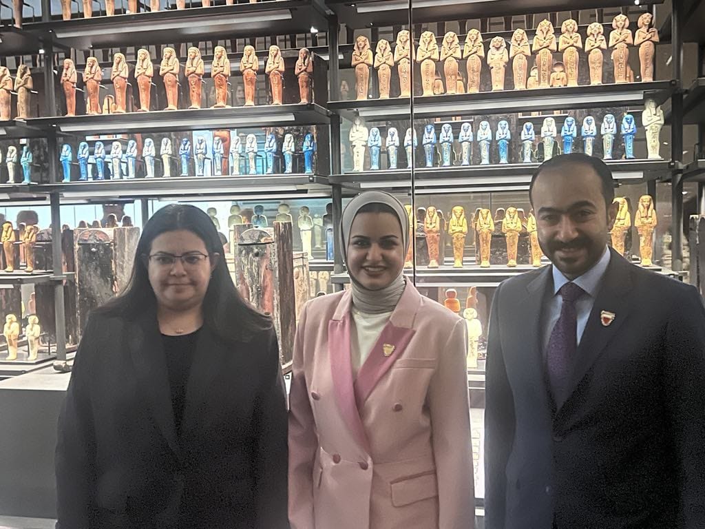 الشباب والرياضة تنظم زيارة لوزيرة شؤون الشباب البحرينية والوفد المرافق إلى المتحف المصري الكبير