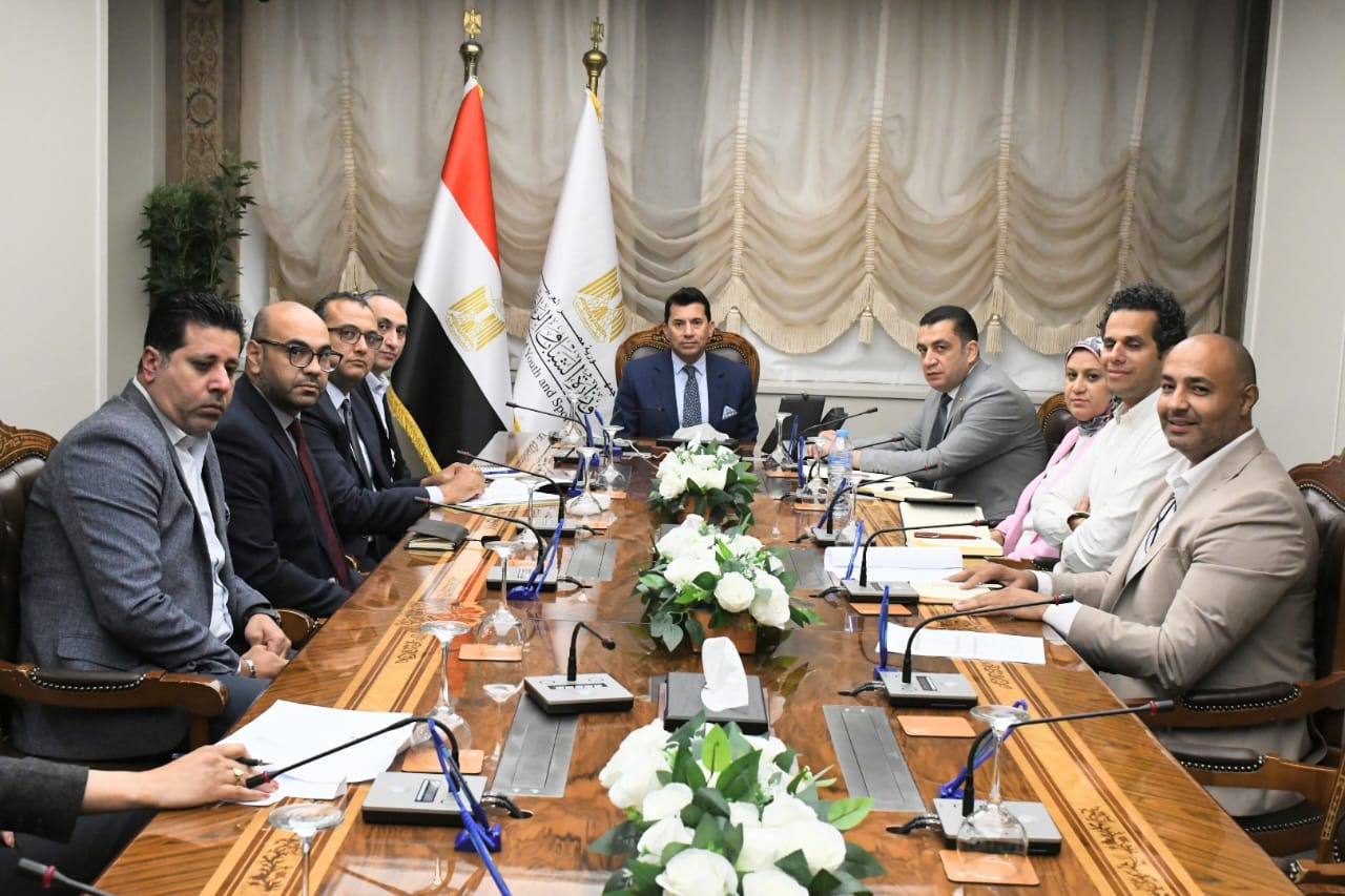 إجراء سلسلة من التعديلات الداخلية لتطوير أسلوب العمل بوزارة الشباب والرياضة 