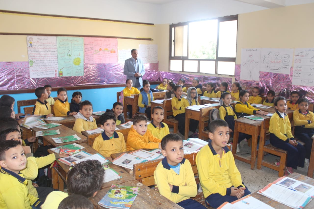 متابعة انتظام الدراسة في العياط والبدرشين