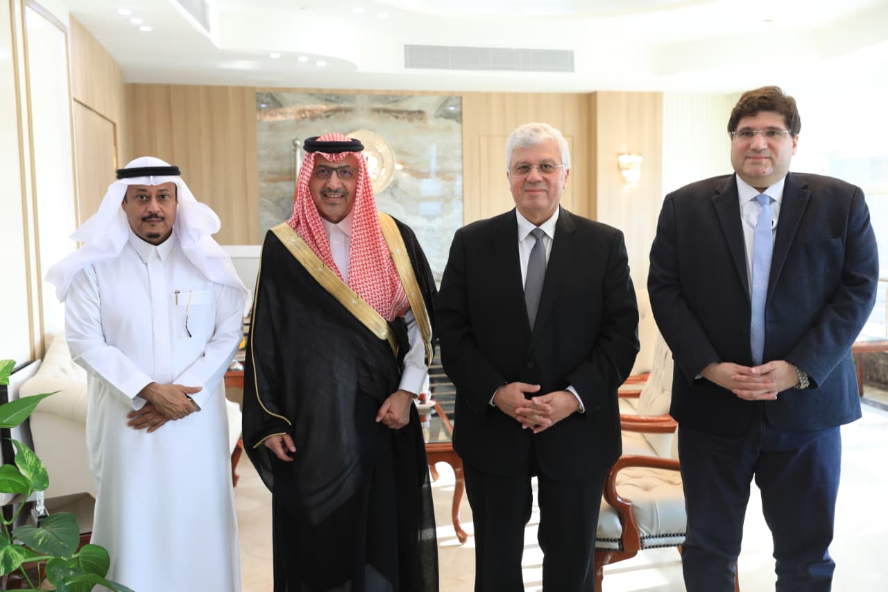 تبادل الخبرات وتنظيم زيارات مشتركة لأعضاء هيئة التدريس بين الجامعات المصرية والسعودية