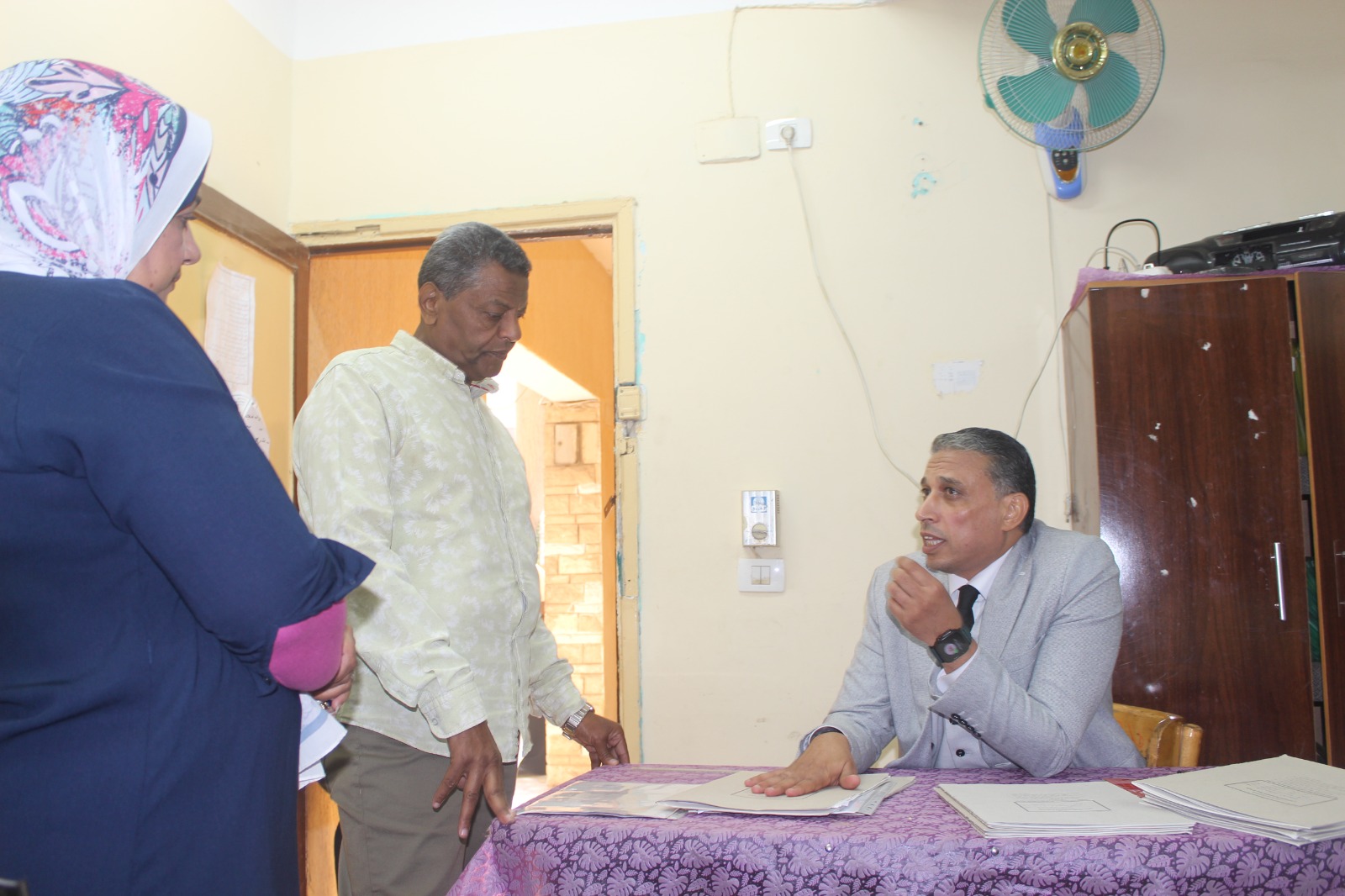 عطية" يتوعد: لا تهاون في الانضباط وحماية حقوق الطلاب