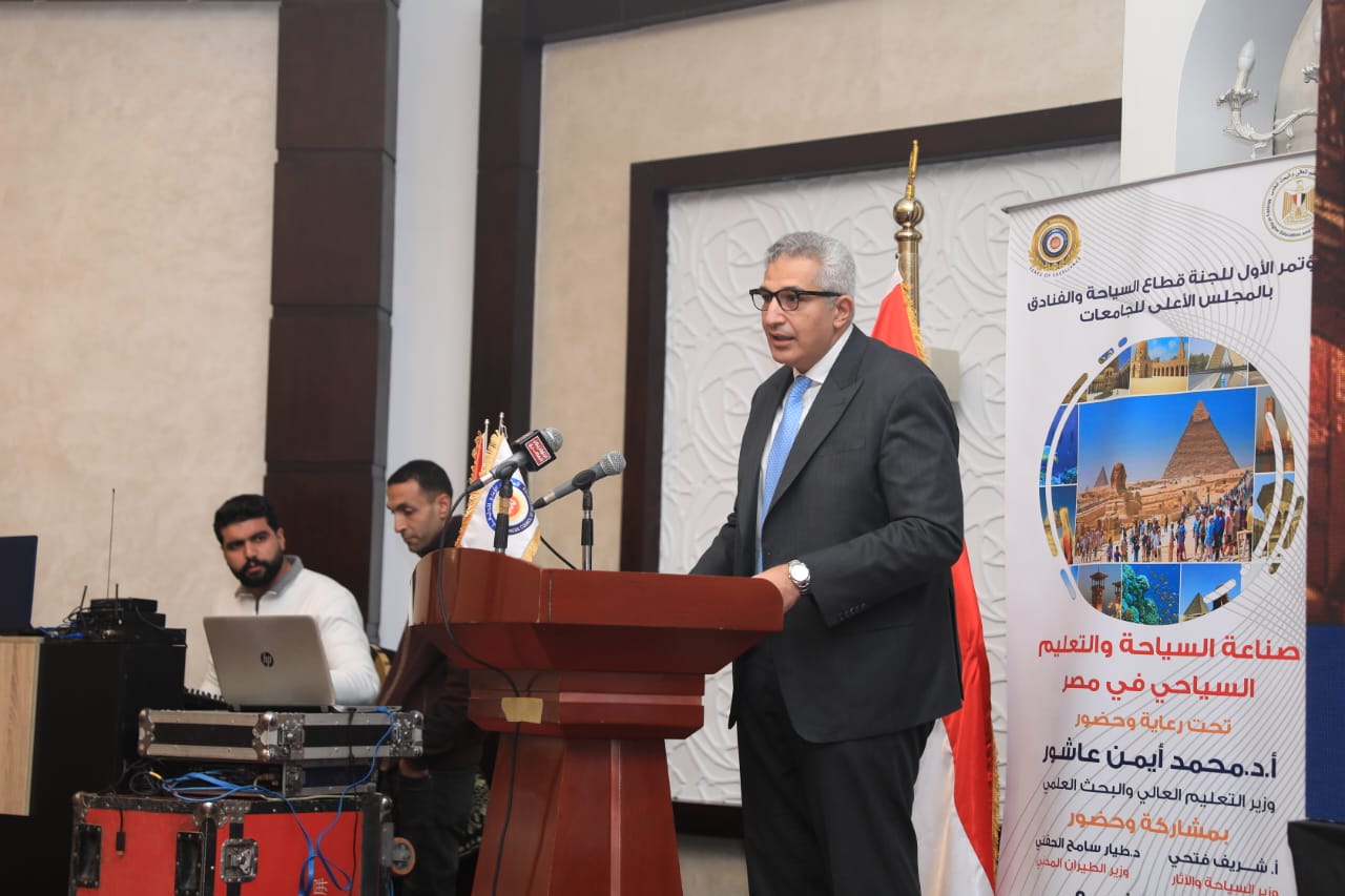 الدكتور مصطفى رفعت أمين عام المجلس الأعلى للجامعات،